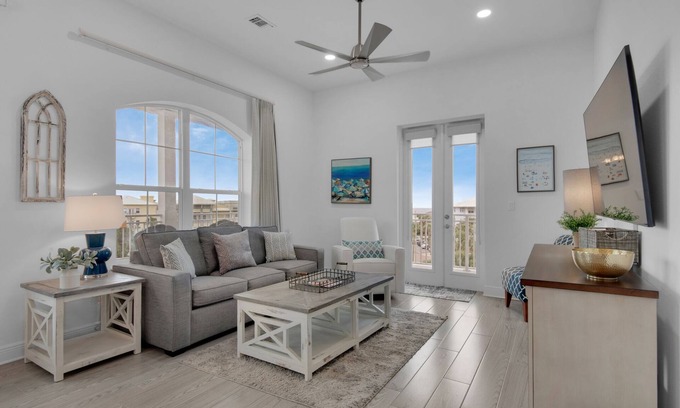 Gulf Place Condo | Gulf Place Top Floor Corner Balcony with Ocean View