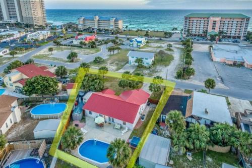 El Centro Beach House | Gulf View Home - Private Pool!