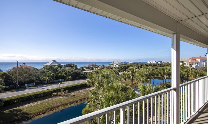 Gulf Place Condo | Gulf View! Pool, Tennis, Private beach access, elevator + shops/restaurants