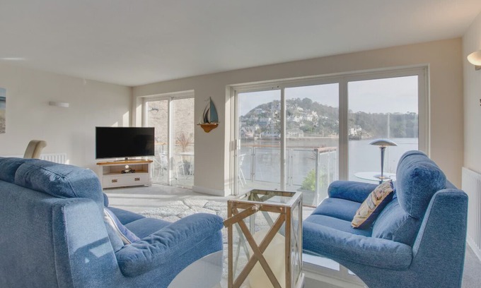 Dartmouth Apartment | Gullsway Upper - Two Bedroom Apartment, Sleeps 4