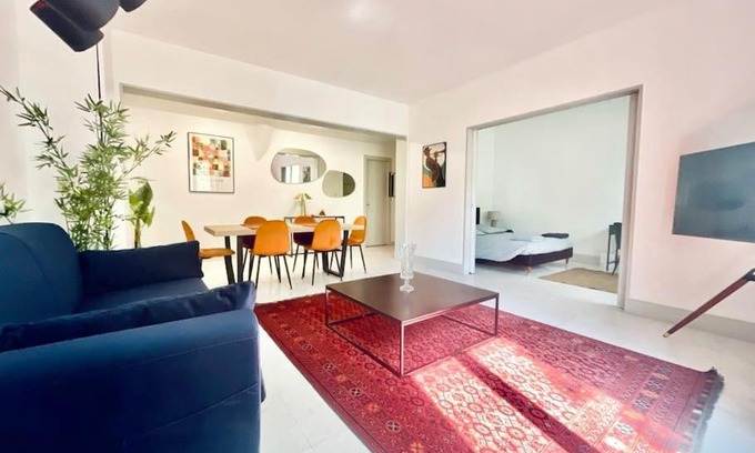 Quartier du Gros-Caillou Apartment | GUSTAVE - Charming Eiffel Tower Appartement -