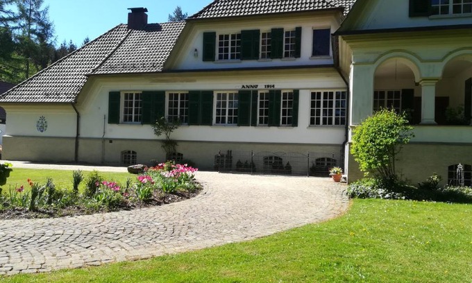 Moehnesee House | Gutshaus Wilhelmsruh