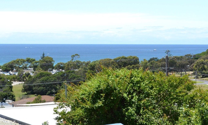 Pambula Beach House | Gwainurra - located at Pambula Beach