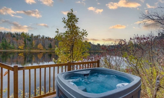 Mauricie Ski Chalet | Hôtel à la maison - L'Apéro des Chutes avec spa