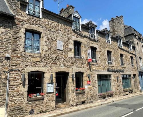 Dinan Hotel | Hôtel du Château Dinan - Originals Boutique