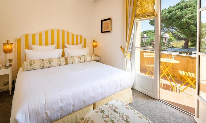 Old Town Hotel | Hôtel Le Y