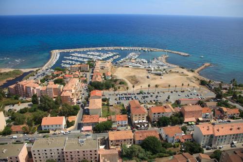 Solenzara Hotel | Hôtel Les 3 Terrasses