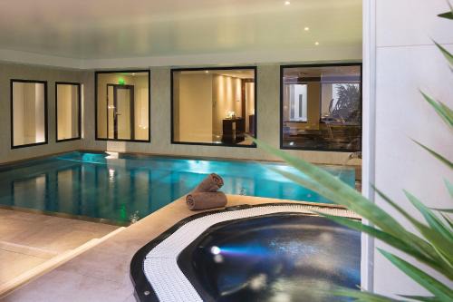 Tours Hotel | Hôtel & SPA Oceania L'Univers Tours