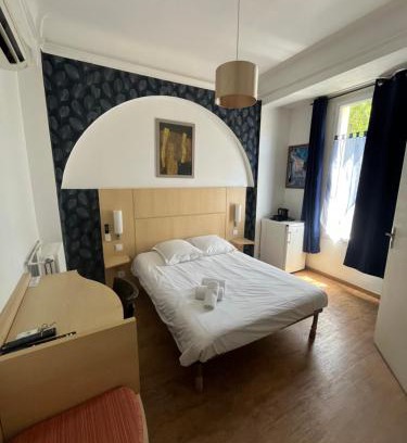 Juan-les-Pins Hotel | Hôtel Trianon