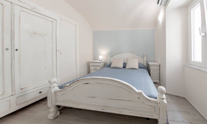Santo Stefano al Mare Apartment | 𝐇11 [Little Pearl] a step away from the Sea