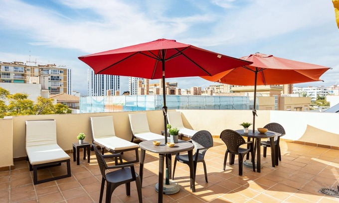 Carretera de Cadiz Apartment | H2M Montesa 700m from beach Rooftop terrace