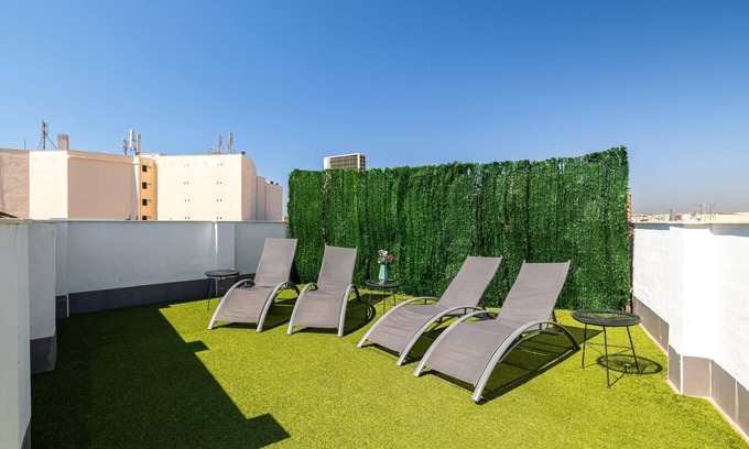 San Felipe Neri Apartment | H2M Suites 1 bedroom with rooftop terrace
