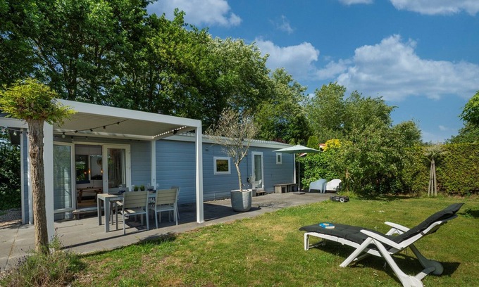 Ouddorp Ski Chalet | Haayse Bos 21 spacious chalet near the Northsea