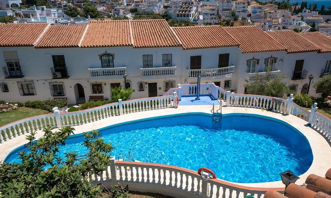 Nerja House | HACIENDA 36 MENYBER