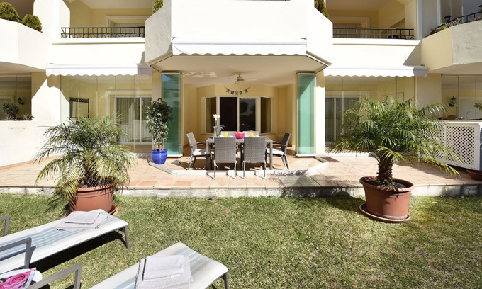 Nikki Beach Apartment | Hacienda Playa 471 - Carib playa Elviria, Marbella, Andalucía