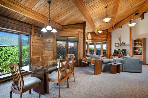 Waikoloa House | Hale O' Waikoloa