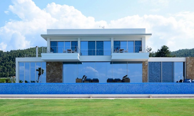 Vourvourou Villa | Halkidi's Mesmerizing 6BR Villa with Pool