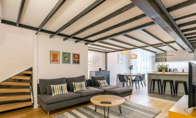 Boucle - Gros Caillou Apartment | Hamac Suites - Suite Herbouville - Quai du Rhône