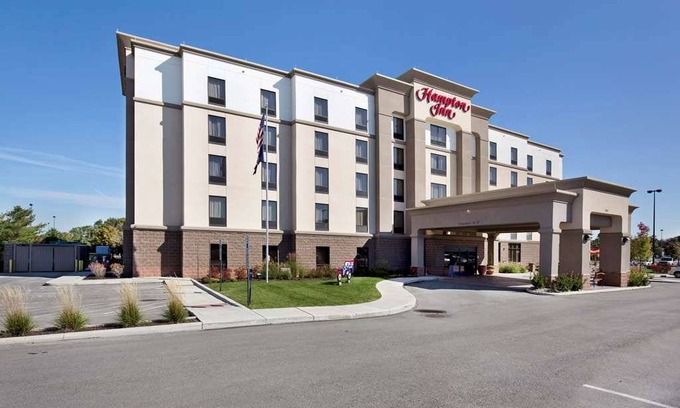 Homeacre-Lyndora Hotel | Hampton Inn Butler