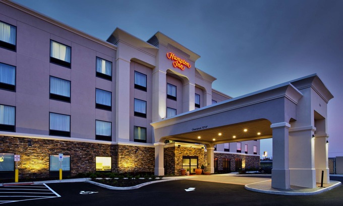 Niagara Falls Hotel | Hampton Inn Niagara Falls/ Blvd