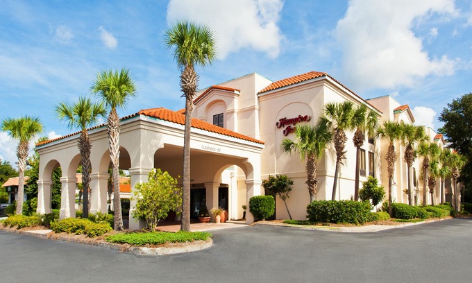 Saint Simons Heights Hotel | Hampton Inn St. Simons Island