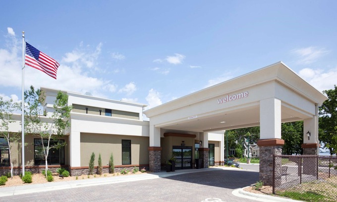 Spicer Hotel | Hampton Inn Spicer Green Lake, MN