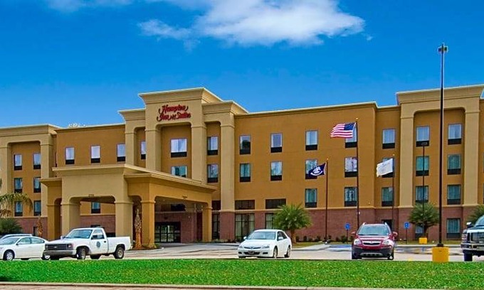 Port Allen Hotel | Hampton Inn & Suites Baton Rouge/Port Allen