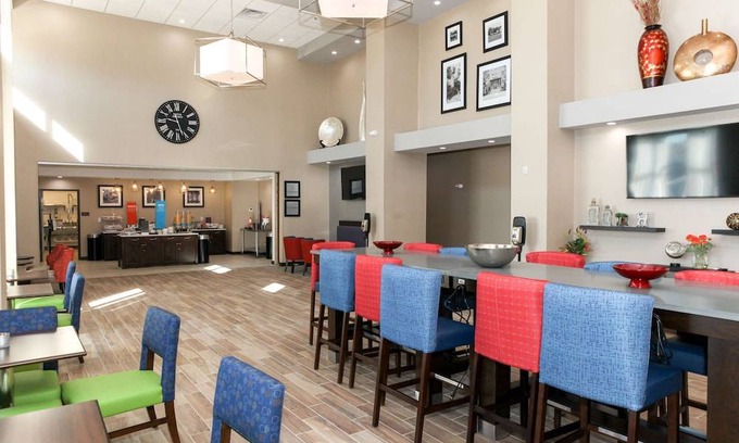 Lafayette Hotel | Hampton Inn & Suites Lafayette