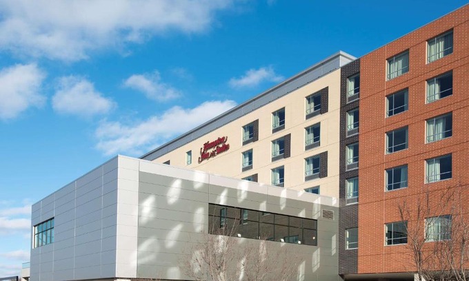 Midtown Hotel | Hampton Inn & Suites Grand Rapids Downtown