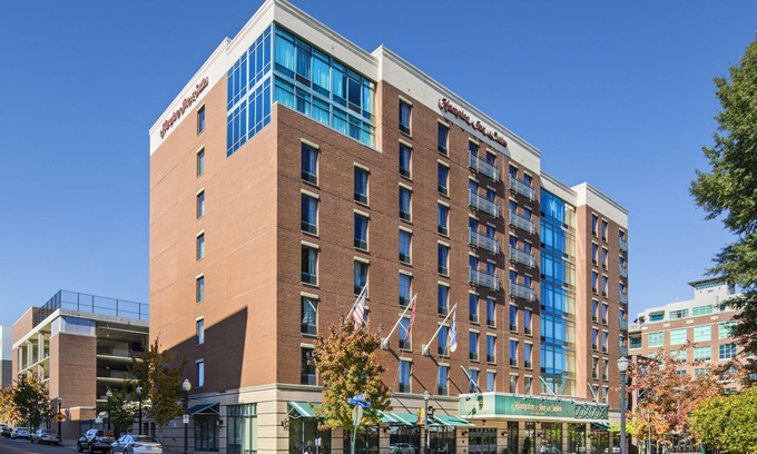 Downtown Little Rock Hotel | Hampton Inn & Suites Little Rock-Downtown