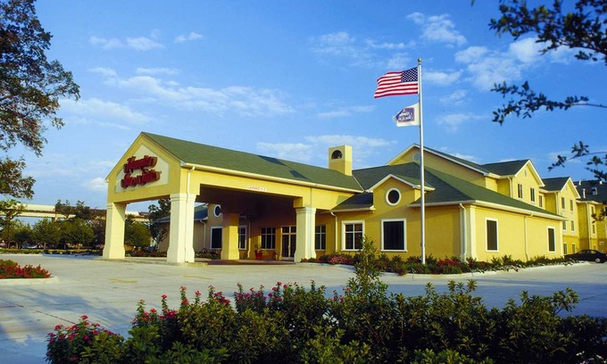 Elmwood Hotel | Hampton Inn & Suites New Orleans/Elmwood