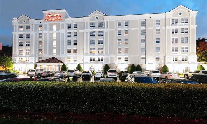 Southwest Raleigh Hotel | Hampton Inn & Suites Raleigh/Cary I-40 (PNC Arena)