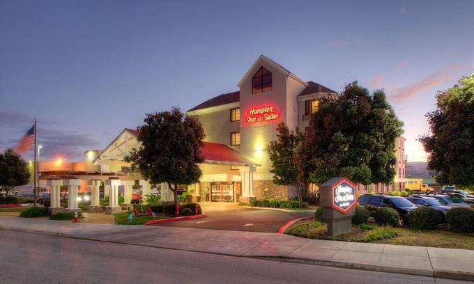 Burlingame Hotel | Hampton Inn & Suites San Francisco-Burlingame-Airport South