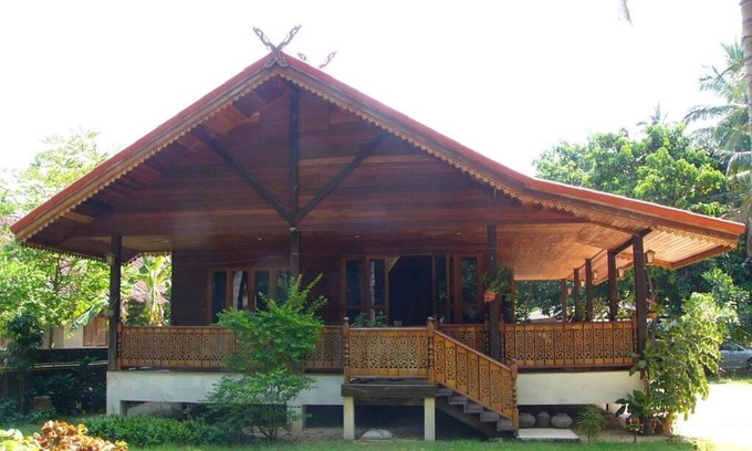 Mae Nam House | Handcrafted Lodge short walk from Mae Nam beach