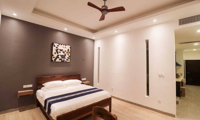 Masaki Apartment | Hang out in 1BR apartment w/wifi, gym & pool