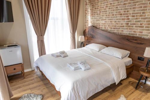 Korce Hotel | Hani Gështenjave
