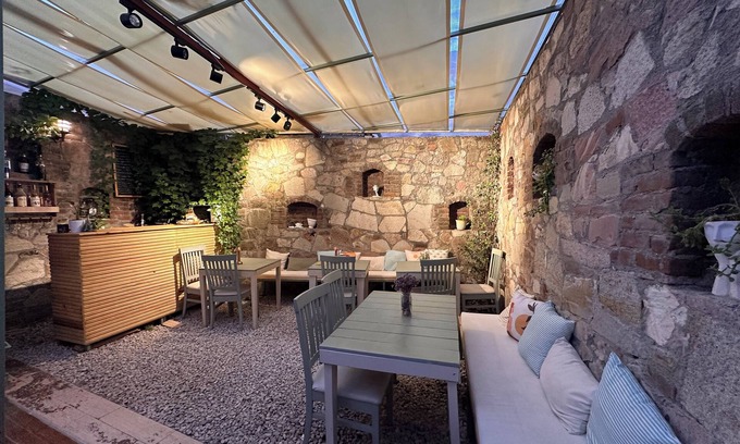 Ayvalik City Center House | Hanole Guest House