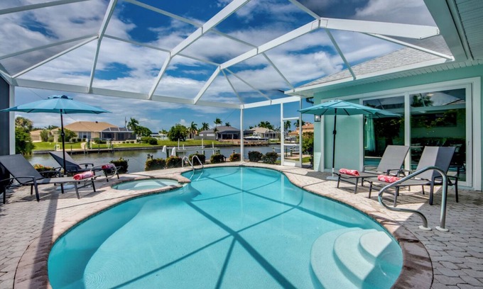 Pelican House | Happy Cape 8 - Villa with direct Gulf Access