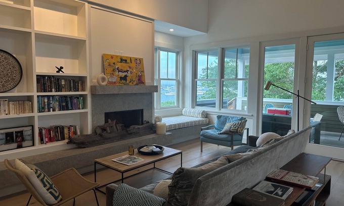 Vineyard Haven House | Harbor Front in Vineyard Haven! Brand New Construction - seconds from Town!