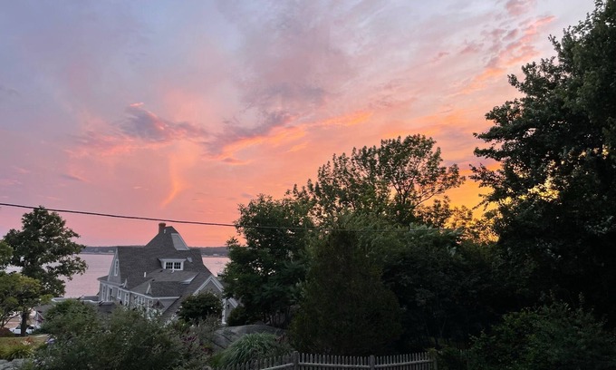 Gloucester Cottage | Harbor Lights: Charming 5-Bedroom Seaside Cottage in East Gloucester