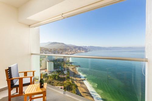 Las Glorias Apartment | Harbor NT2505 by Moikkarentals