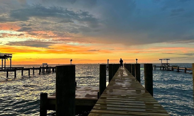 Galveston House | Harbor View Breeze