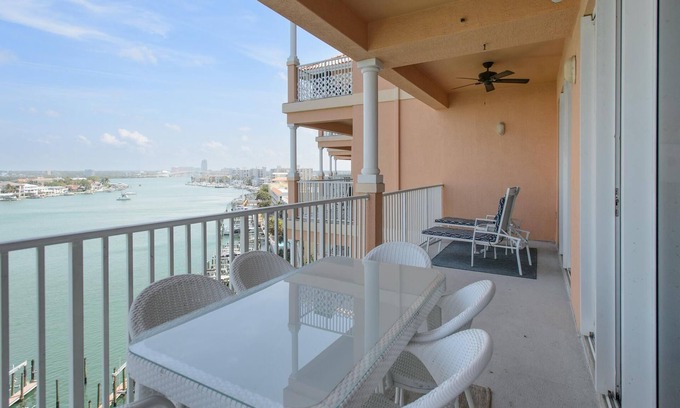 Clearwater Beach Condo | Harborview Grande 703 7th Floor Water Views from Condo