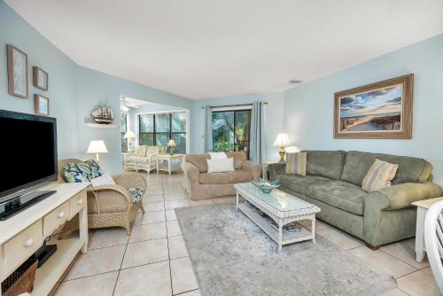 Saint Simons Island House | Harbour Oaks #403
