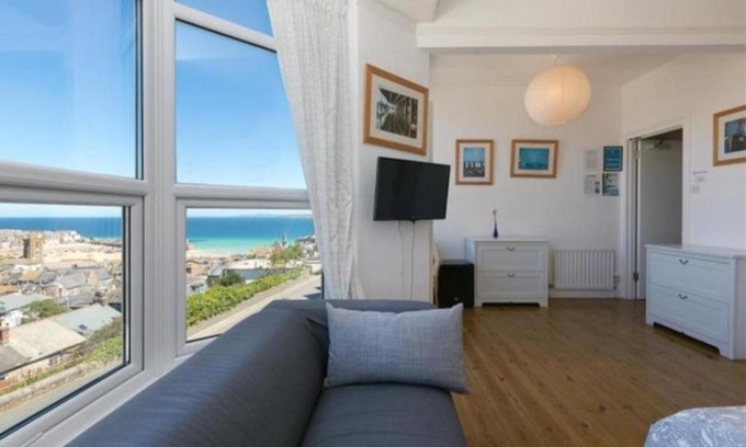 St Ives House | Harbour View Guest House