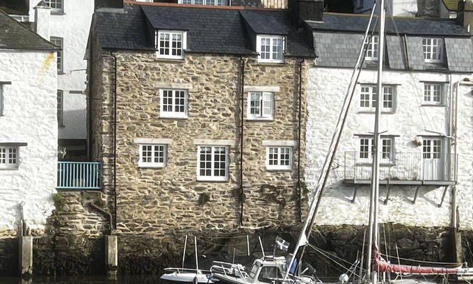 Polperro House | HARBOUR VIEW, pet friendly, country holiday cottage in Polperro