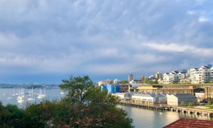 Neutral Bay Apartment | Harbour views apartment with a large terrace, ideal for New Year's Eve fireworks
