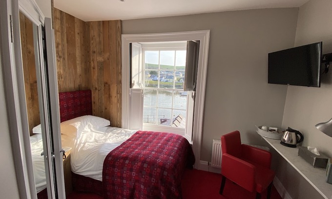 Aberaeron Hotel | Harbourmaster