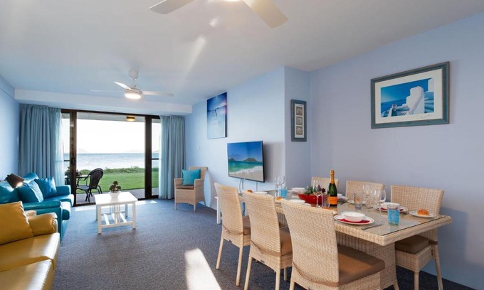 Soldiers Point Apartment | Harbourside 4 ground floor on the waterfront