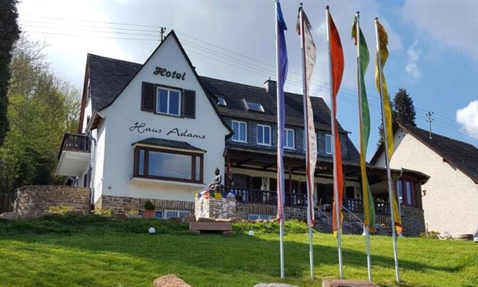 Boppard Cottage | Haus Adams - double room, shower or bath, toilet, 1 bedroom
